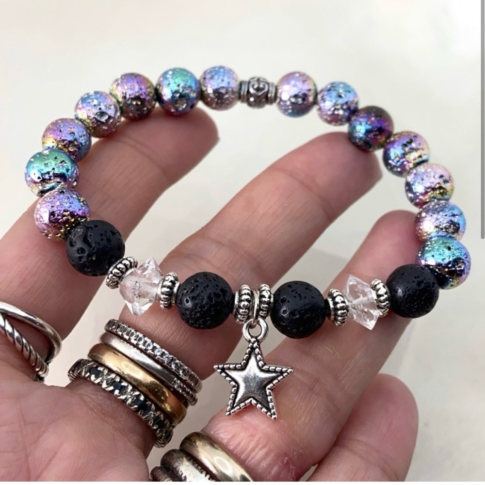Herkimer diamonds electroplated lava star bracelet - Picture 3 of 6